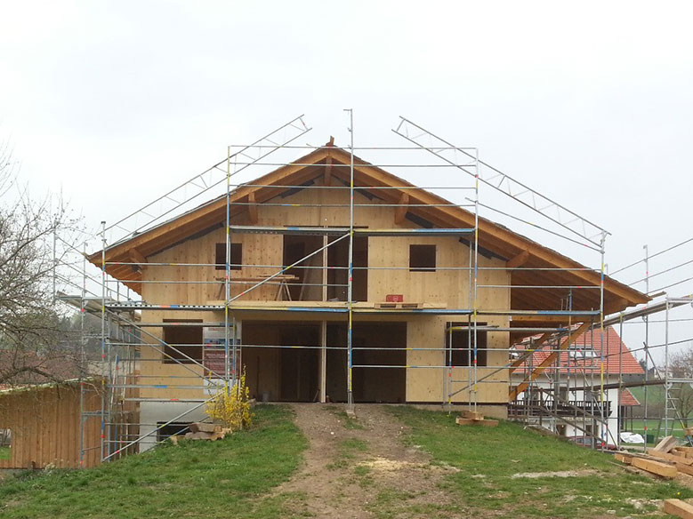 Erstes Massivholzhaus
